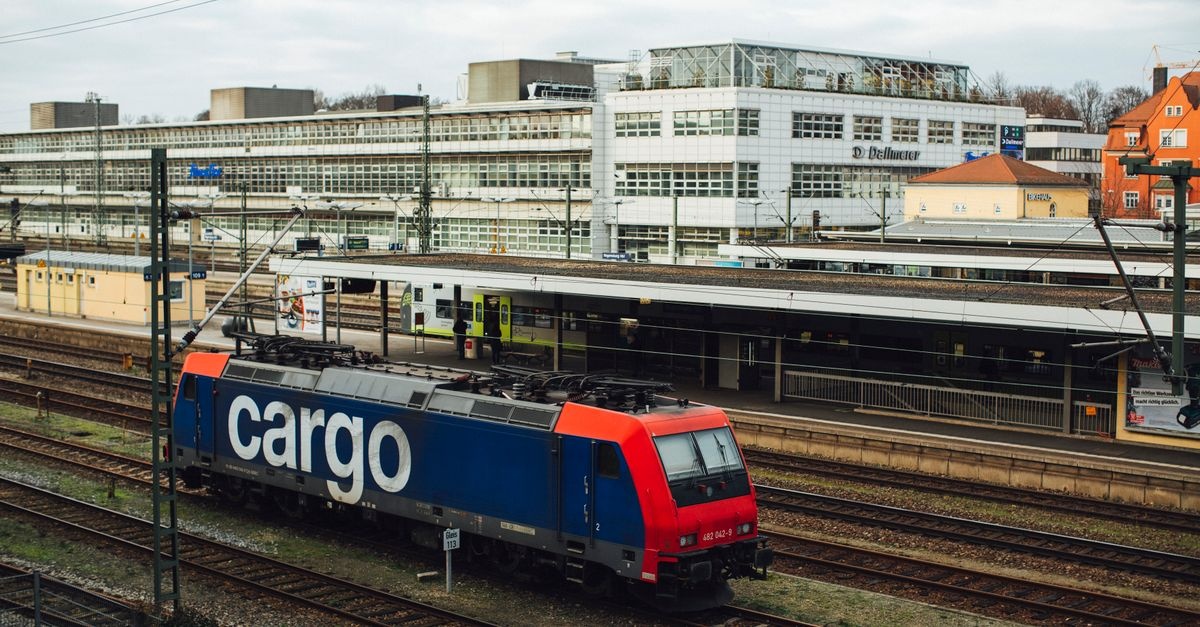 Transport intermodalny bez tajemnic: co to jest i dlaczego zmienia logistykę?