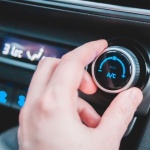 Świeże powietrze w Twoim aucie: skuteczne sposoby na odgrzybienie klimatyzacji