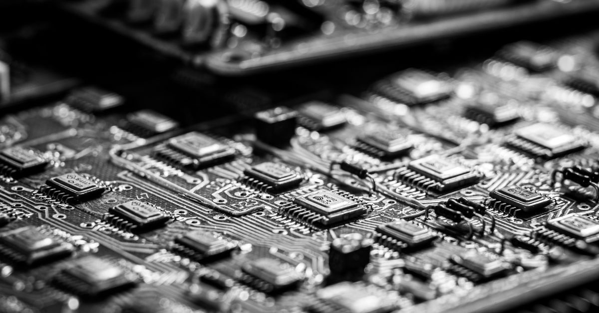 Przemysł elektroniczny na zakręcie: najważniejsze wyzwania i jak im sprostać