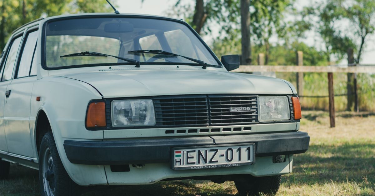 Darowizna auta bez stresu: komplet formalności krok po kroku